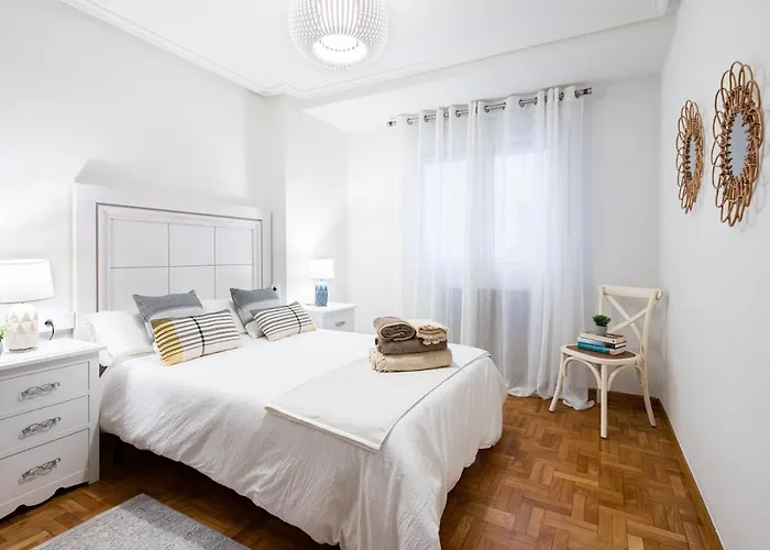 Primera Linea De Playa Con Plaza De Garaje Y Wifi Appartement Gijón